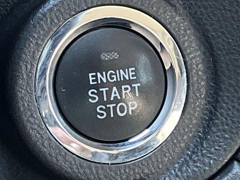 Certified 2023 Subaru Outback Premium image 31