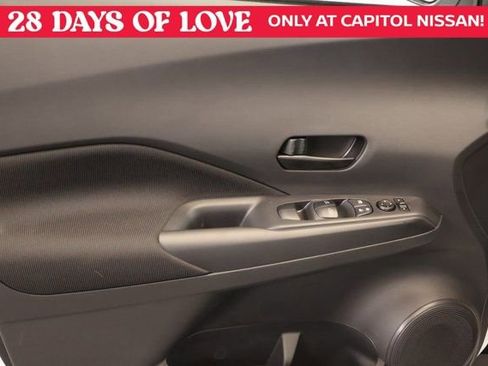 New 2025 Nissan Kicks Play S image 8