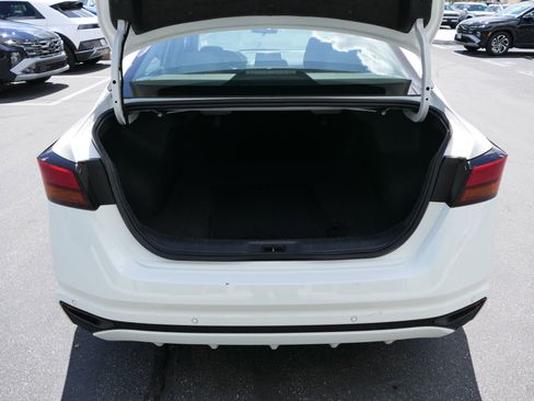 Used 2025 Nissan Altima 2.5 SV image 24