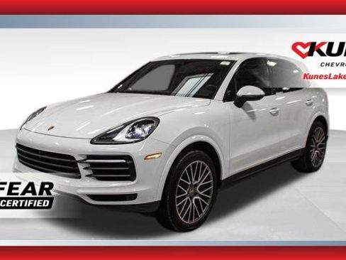 Used 2023 Porsche Cayenne S Platinum image 1