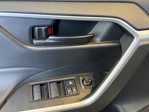 Certified 2023 Toyota RAV4 LE FWD image 14