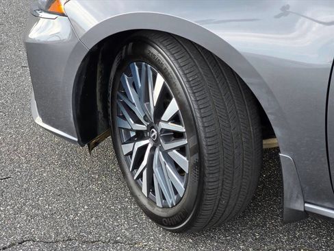 Used 2024 Nissan Altima 2.5 SV w/ SV Premium Package FWD image 27