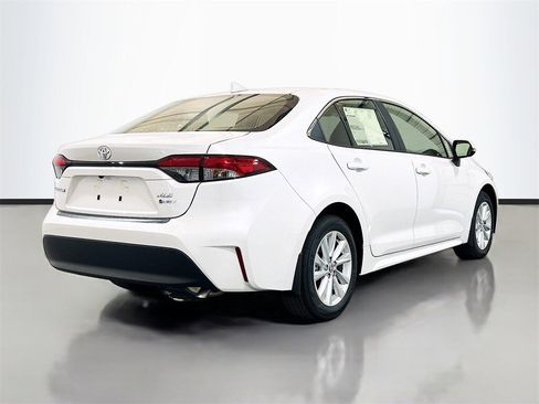 New 2026 Toyota Corolla XLE image 4