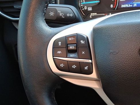 Used 2023 Ford Explorer XLT w/ Equipment Group 202A image 22