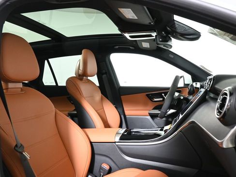 Used 2026 Mercedes-Benz GLC 300 4MATIC image 21