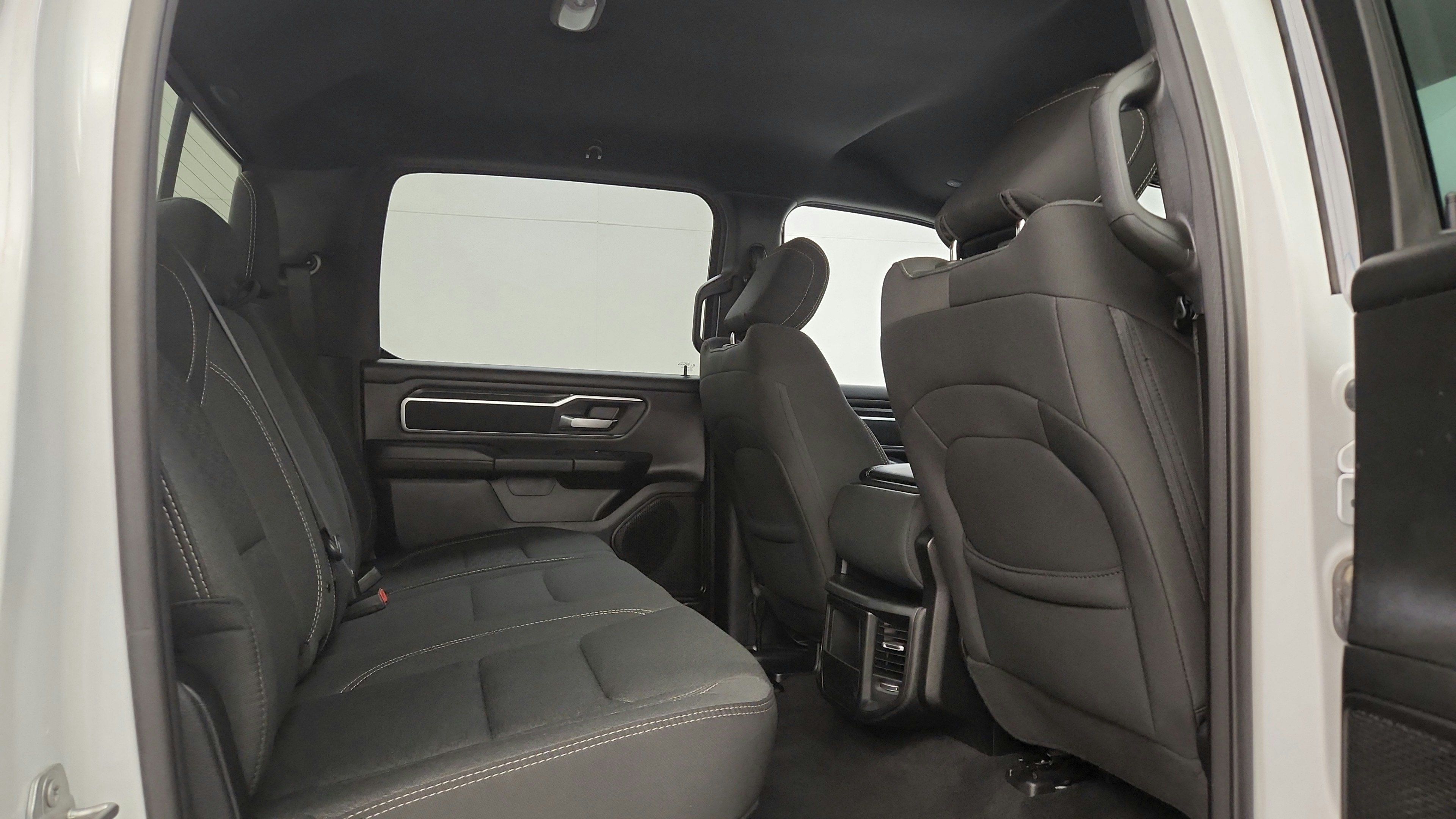 Used 2025 RAM 1500 Big Horn AWD/4WD image 32