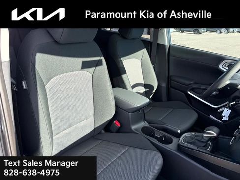 New 2025 Kia Soul LX image 17