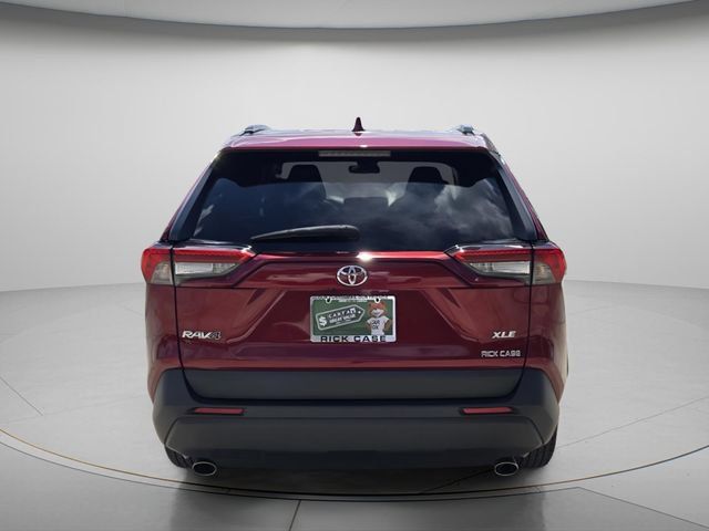 Used 2023 Toyota RAV4 XLE w/ Convenience Package FWD image 6