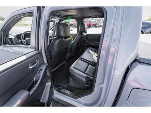 Used 2023 Nissan Frontier PRO-4X w/ Pro-4X Premium Package image 24