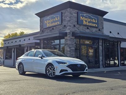 Used 2020 Hyundai Sonata SEL w/ Convenience + Sunroof Package