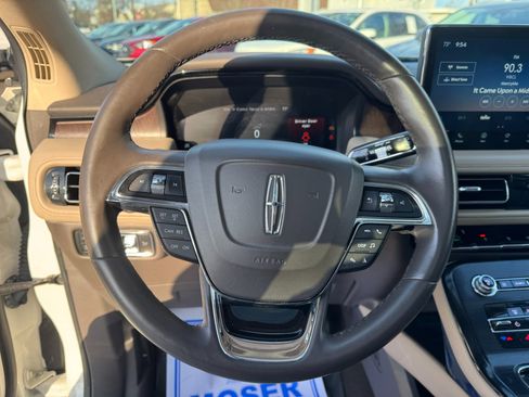 Used 2021 Lincoln Nautilus Reserve image 13