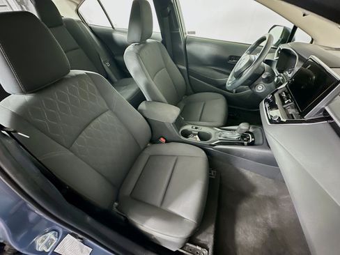 Used 2024 Toyota Corolla LE image 29