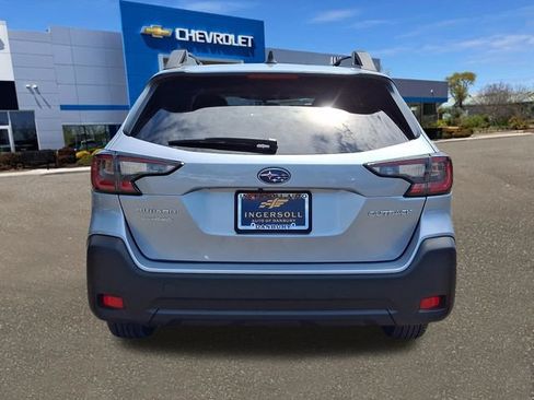 Used 2025 Subaru Outback Premium AWD/4WD image 25