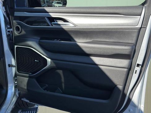 New 2026 Jeep Grand Wagoneer Limited AWD/4WD image 38