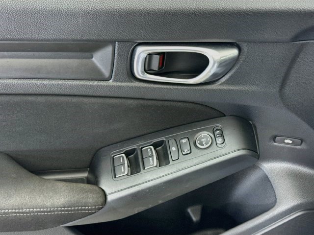 Used 2023 Honda Civic Sport image 23