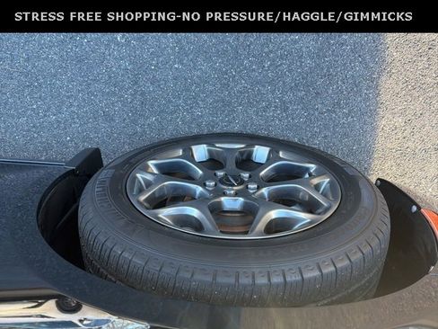 Used 2016 Chrysler 300 S w/ 300S Premium Group image 12