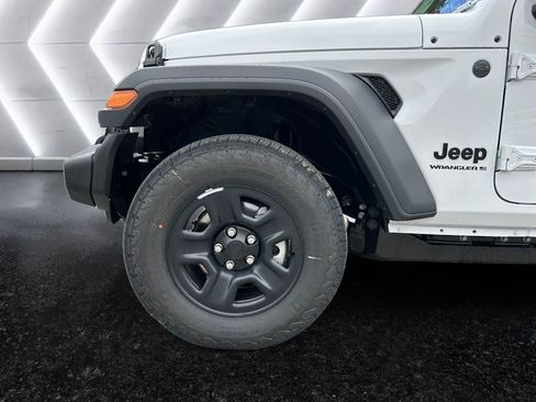 New 2026 Jeep Wrangler Unlimited Sport AWD/4WD image 15