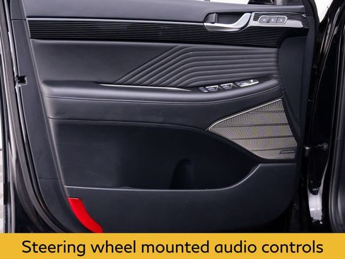 Used 2025 Hyundai Palisade Calligraphy AWD/4WD image 13