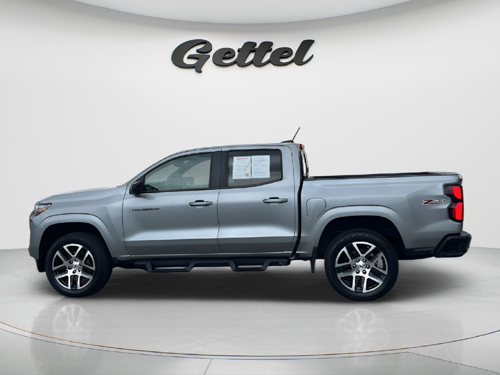 Used 2023 Chevrolet Colorado Z71 w/ Z71 Convenience Package 2 AWD/4WD image 8