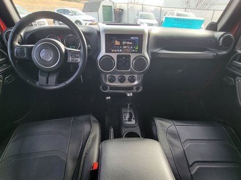 Used 2012 Jeep Wrangler Unlimited Sport image 19