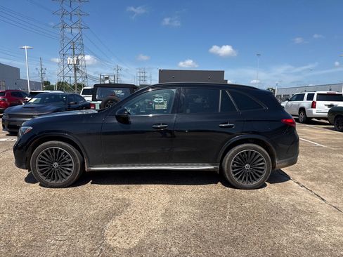 Used 2025 Mercedes-Benz GLC 350e 4MATIC image 4