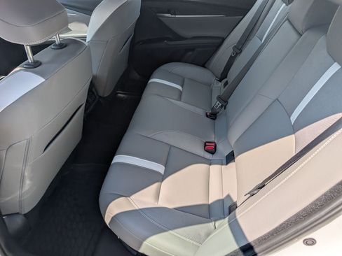 Used 2026 Toyota Camry SE FWD image 4
