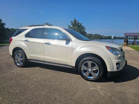 Used 2014 Chevrolet Equinox LT w/ Power Convenience Package FWD image 2