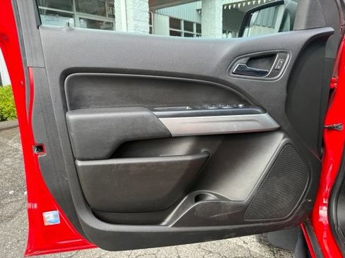 Used 2018 Chevrolet Colorado ZR2 w/ ZR2 Dusk Special Edition AWD/4WD image 12