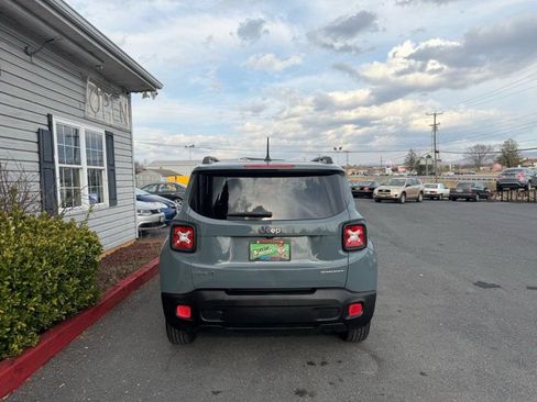 Used 2017 Jeep Renegade Sport w/ Power & Air Group image 6