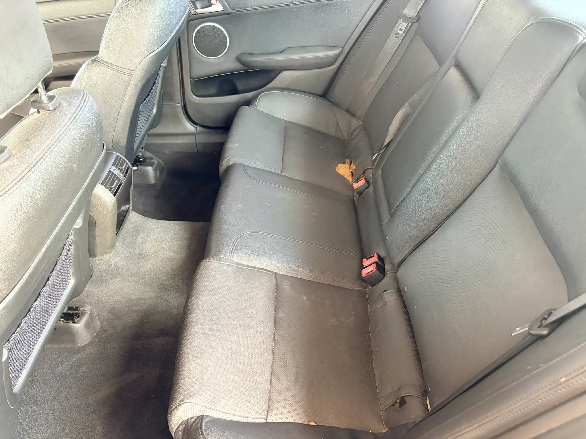 Used 2009 Pontiac G8 GT w/ Premium Package RWD image 11