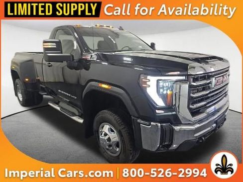 Used 2024 GMC Sierra 3500 SLE w/ SLE Convenience Package AWD/4WD image 1