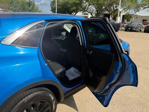 Used 2021 Ford Escape SE w/ Cold Weather Package AWD/4WD image 19