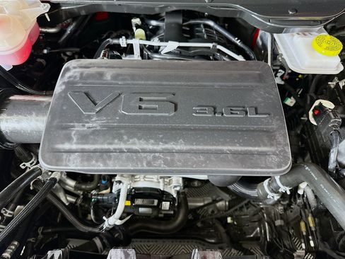 Used 2025 RAM 1500 Big Horn image 32