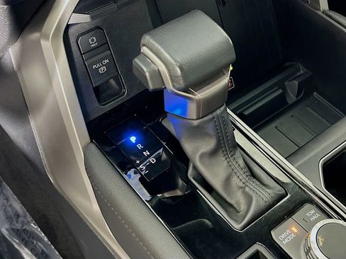 Certified 2025 Toyota Tundra Limited AWD/4WD image 16