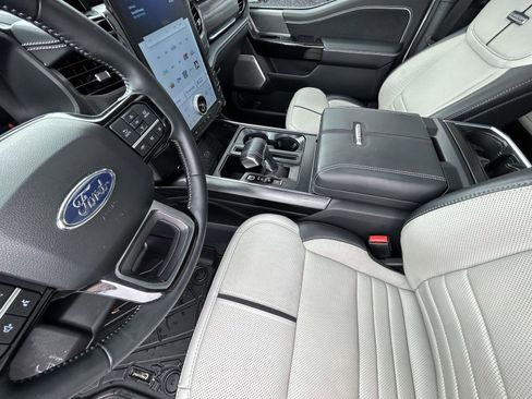 Used 2023 Ford F150 Lightning Platinum image 10