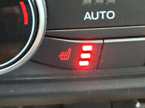 Used 2022 Ford Maverick Lariat w/ Lariat Luxury Package image 23