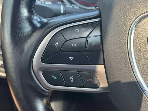 Used 2021 Dodge Charger SXT w/ Leather Interior Group RWD image 19