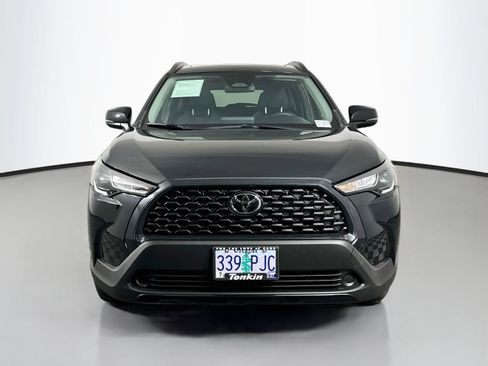 Certified 2023 Toyota Corolla Cross LE w/ Moonroof Package AWD/4WD image 2