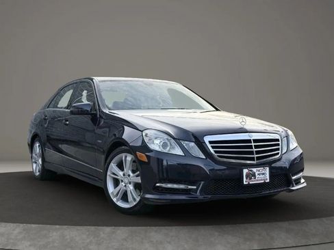 Used 2012 Mercedes-Benz E 350 4MATIC Sedan image 3