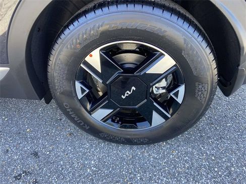 New 2026 Kia Sportage LX image 7