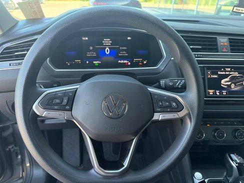 Used 2022 Volkswagen Tiguan S FWD image 9