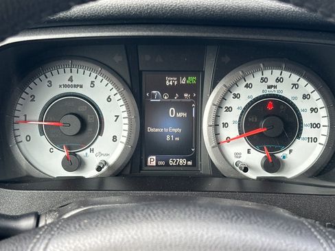 Certified 2020 Toyota Sienna SE w/ SE Preferred Package FWD image 26