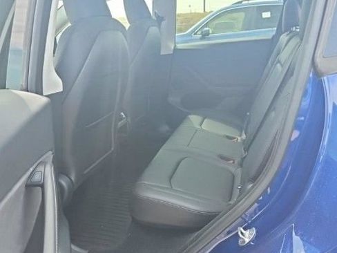 Used 2025 Tesla Model Y Long Range AWD/4WD image 5