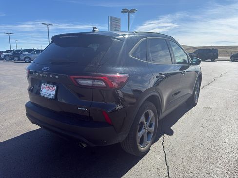 Used 2025 Ford Escape ST-Line Select AWD/4WD image 5