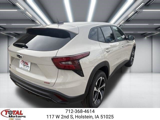 New 2026 Chevrolet Trax RS w/ Driver Confidence Package FWD image 8