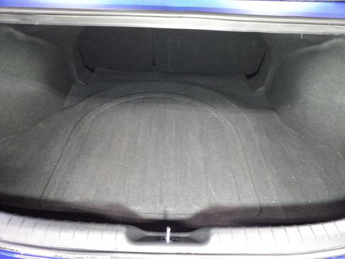 Used 2025 Hyundai Elantra SEL FWD image 7