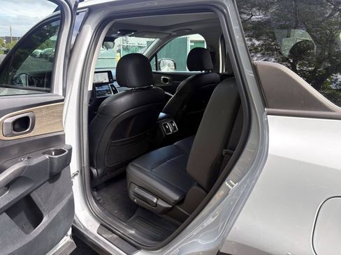 Certified 2023 Kia Sorento S w/ Panoramic Sunroof Package AWD/4WD image 24