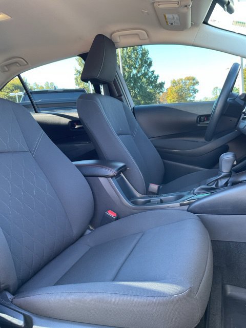 Used 2025 Toyota Corolla LE w/ Convenience Package FWD image 15