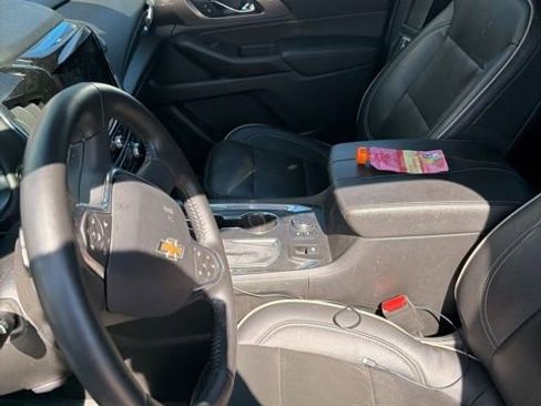 Used 2022 Chevrolet Traverse Premier w/ LPO, Floor Liner Package image 3