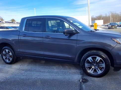 Used 2019 Honda Ridgeline RTL-T image 2